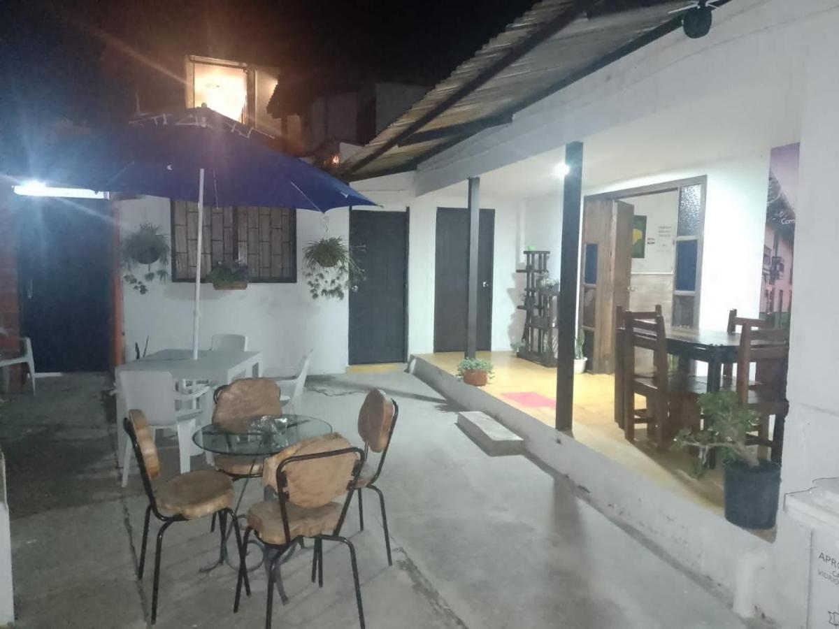 Hostal Villa Del Sol Salento Exterior photo