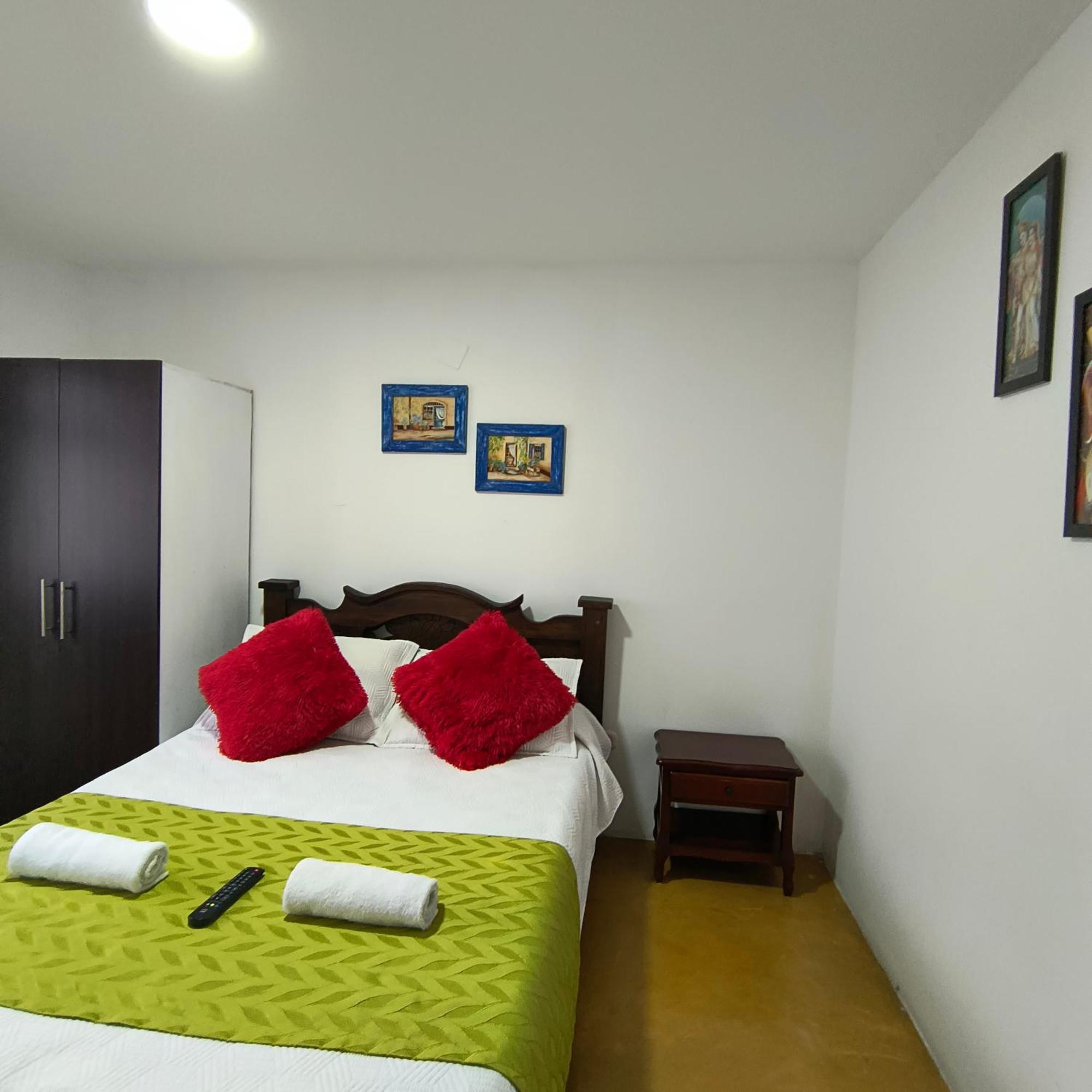 Hostal Villa Del Sol Salento Exterior photo