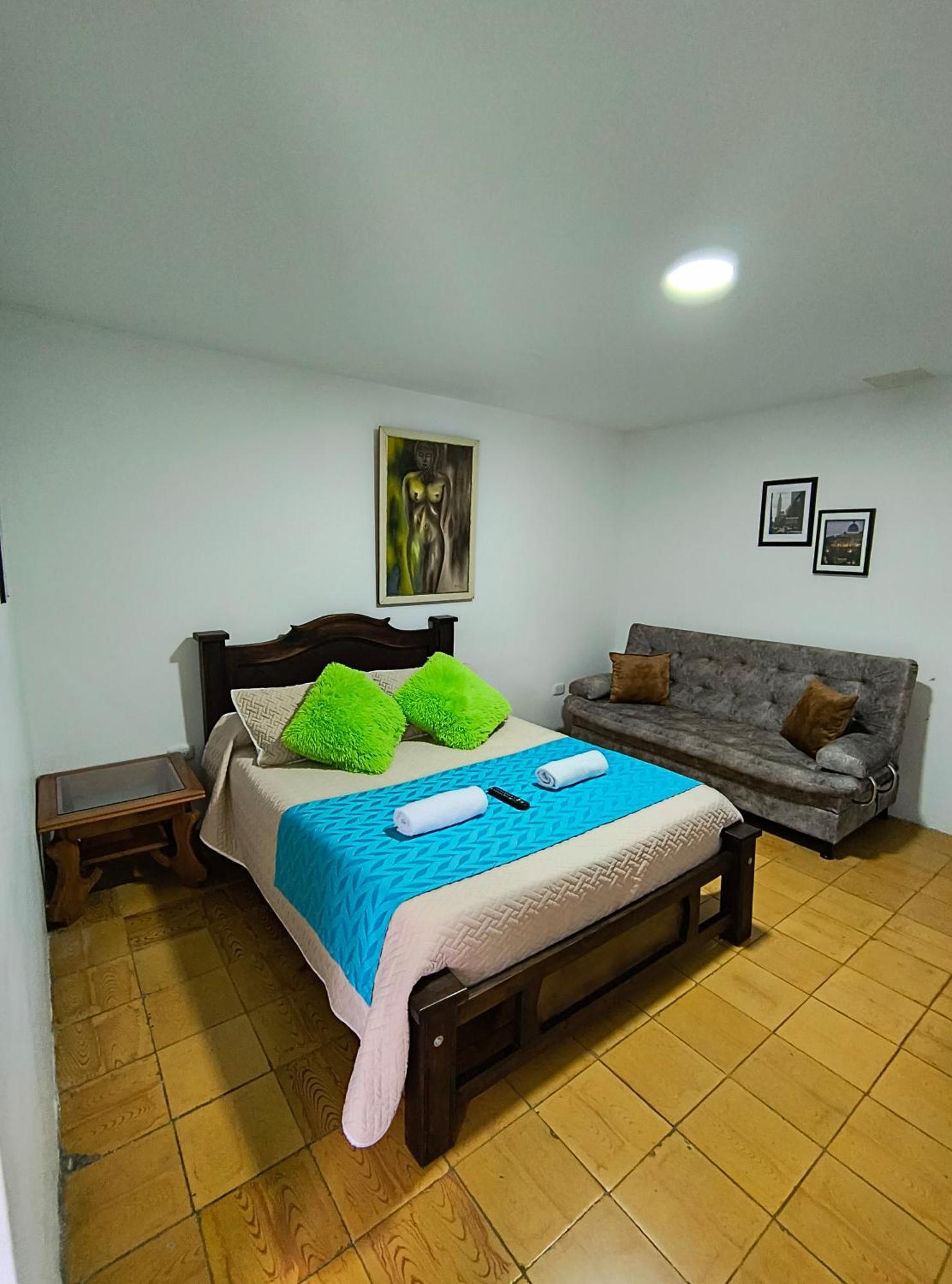 Hostal Villa Del Sol Salento Exterior photo